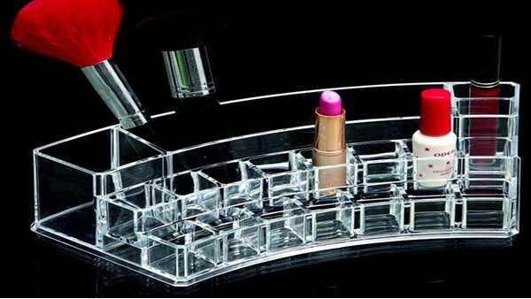 博藝生產(chǎn)的亞克力展示架有什么優(yōu)勢(shì)讓客戶選擇我們呢？